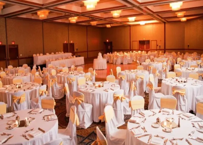 The Plaza At Capitol Square Hotel