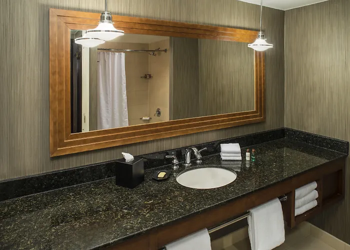 The Plaza At Capitol Square 4*