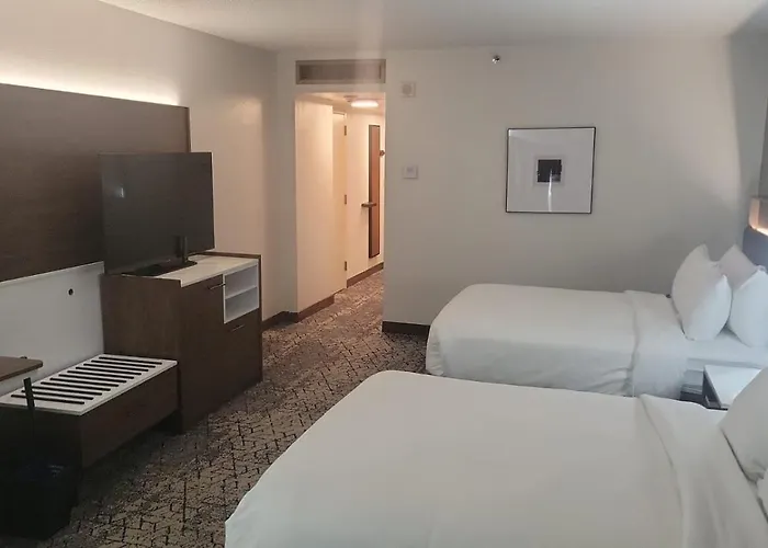 The Plaza At Capitol Square Hotel 4*
