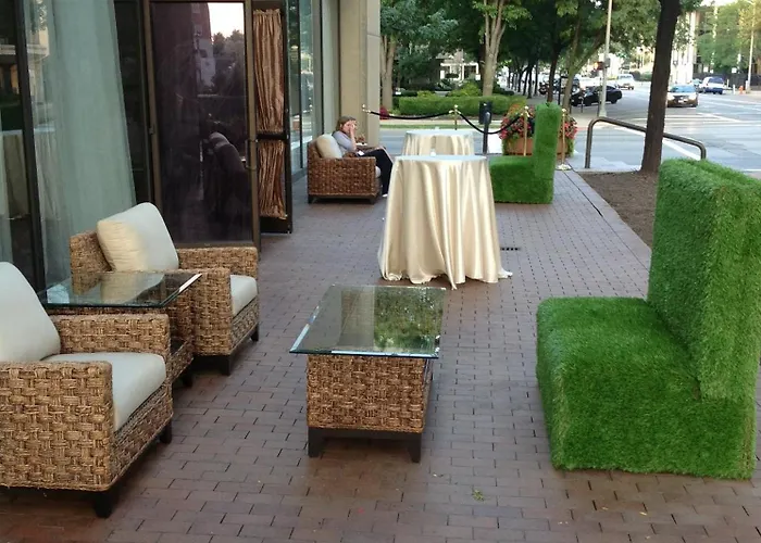 Hotel The Plaza At Capitol Square 4*