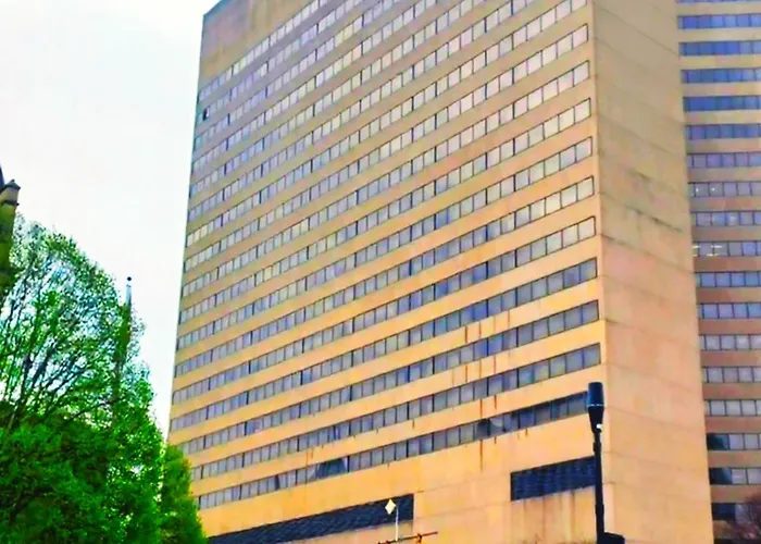 The Plaza At Capitol Square Hotel